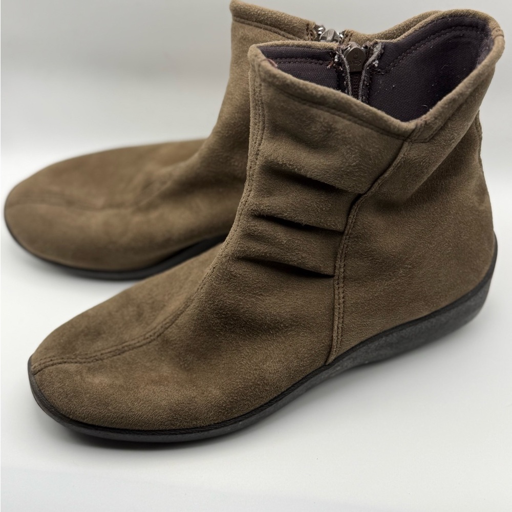 Arcopedico Brown Vegan Friendly Suede Ankle Boots L19